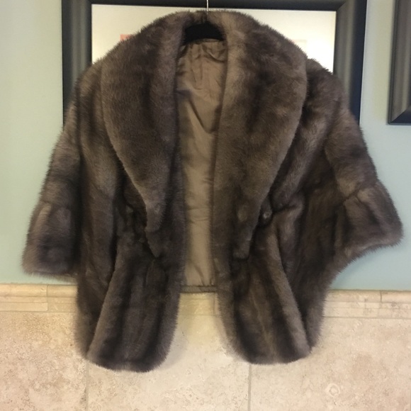 Lutetia Jackets & Blazers - Vintage  |  mink caplet